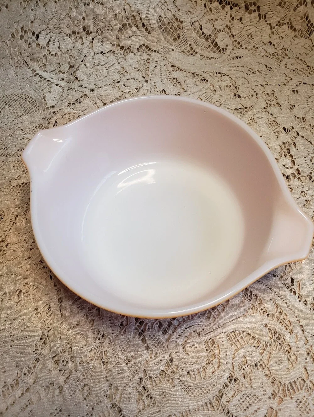 Pyrex classic bowl